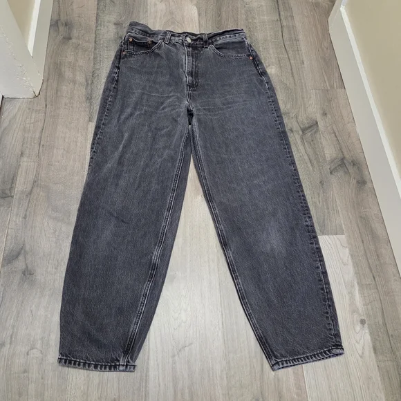 Aritzia Denim Forum The Gia High Rise Carrot Jeans Black Washed Straight Tapered - Picture 2 of 12